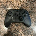 Xbox Elite Series 2 Core Controller - Image 2